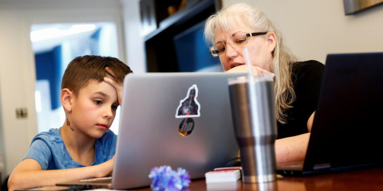 വീട് ഒരു വിദ്യാലയവും അതിൽ നാം അധ്യാപകരും.