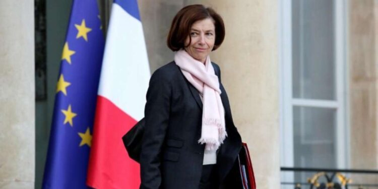 ഫ്രഞ്ച് സായുധമന്ത്രി ഫ്ലോരൻസ് പാർലിക്ക് അബുദാബി പ്രധിരോധക്കാര്യ മന്ത്രിയുടെ സ്വീകരണം