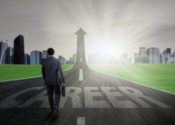 840 വിദ്യാർഥികൾക്കും ബിരുദദാരികൾക്കും തൊഴിലവസരങ്ങൾ നൽകി സയിദ് സർവകലാശാല