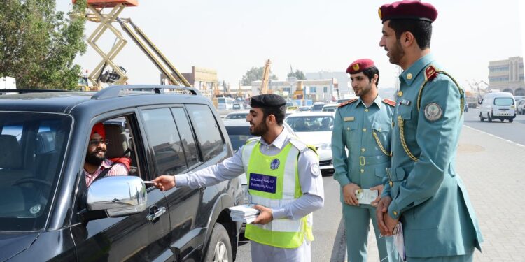 ട്രാഫിക് നിയമങ്ങൾ പാലിക്കുന്നവർക്ക് പോത്സാഹനവുമായി ഷാർജ പൊലീസ്