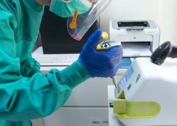 അബുദാബി വിമാനത്താവളത്തിൽ നാളെ മുതൽ കോവിഡ് റിസൽട്ട് 30 മിനിറ്റുകൊണ്ട്