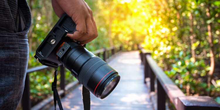 വ്യക്തികളുടെ സ്വകാര്യതയിലേക്കുള്ള ക്യാമറ കണ്ണുകൾക്ക് കടിഞ്ഞാണിട്ട് കൊണ്ട് യു.എ.ഇ..