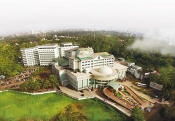 സെന്റെർ ഓഫ് എക്സ് ലൻസ് ഇൻ പീഡിയാട്രിക്സ് ചലചിത്ര പിന്നണി ഗായിക കെ എസ് ചിത്ര ഉൽഘാടനം ചെയ്തു.