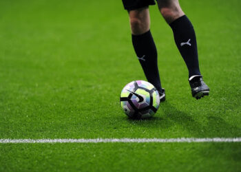 ഇമറാത്തി ഫുട്ബോൾ സ്പോർട്സ് പ്രോത്സാഹനത്തിനായി ഷെയ്ഖ് മുഹമ്മദ് ബിൻ സായിദ് അൽ നഹ്യാൻ ഫിഫാ പ്രസിഡന്റുമായി കൂടിക്കാഴ്ച നടത്തി..