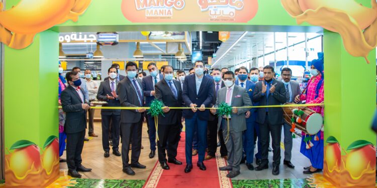 ലോകത്തിൻറെ വിവിധഭാഗങ്ങളിൽ  നിന്നുള്ള മാമ്പഴങ്ങളും മാമ്പഴങ്ങളുടെ മൂല്യവർധിത ഉത്പന്നങ്ങളുമായ് ലുലു ഹൈപ്പർമാർക്കറ്റുകളിൽ മാങ്കോ മാനിയക്ക് തുടക്കമായ്.