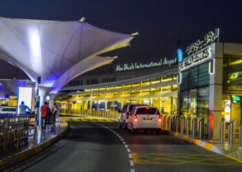 അബുദാബി വിമാനത്താവളത്തിലെ മാളുകളിൽ ഇഡിഇ സ്കാനറുകൾ സ്ഥാപിച്ചു