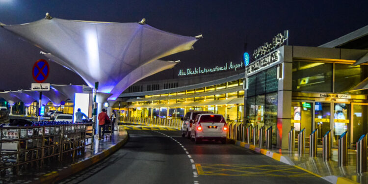 അബുദാബി വിമാനത്താവളത്തിലെ മാളുകളിൽ ഇഡിഇ സ്കാനറുകൾ സ്ഥാപിച്ചു