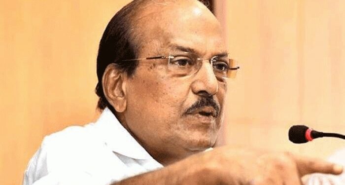 ഇടത് കൈകൊണ്ട് പിഴ വാങ്ങുന്നു വലത് കൈകൊണ്ട് കിറ്റ് കൊടുക്കുന്നു കേരളത്തിൽ മാത്രം തലതിരിഞ്ഞ പ്രോട്ടോകോൾ കുഞ്ഞലിക്കുട്ടിനിയമസഭയിൽ നിറഞ്ഞാടി