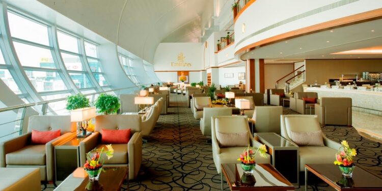 എമിറേറ്റ്സ് ദുബായ് അന്താരാഷ്ട്ര വിമാനത്താവളത്തിൽ ഫസ്റ്റ് ക്ലാസ് ലോഞ്ച് വീണ്ടും തുറക്കുന്നു