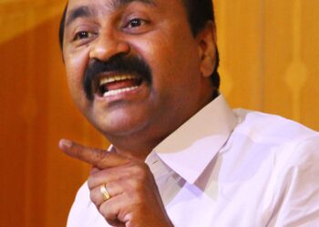 പ്രവാസികൾക്ക് വേണ്ടിഎന്തുചെയ്തുവെന്നു മുഖ്യമന്ത്രി പറയണം ദൈവമല്ല, ചക്രവര്ത്തി ആയാലും തെറ്റുകണ്ടാൽ വിമര്ശിക്കുമെന്നു വി ഡി സതീശൻ