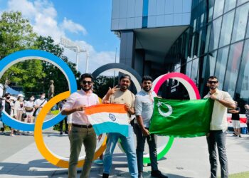 പിറന്ന നാടിനെയും പ്രണയിച്ച പ്രസ്ഥാനത്തേയും നെഞ്ചിലേറ്റി ഒളിമ്പിക്സ് നഗരത്തിൽ കാസറഗോഡൻ യുവാക്കൾ