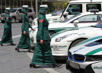 റോഡ് ക്രാഷുകൾ പുനർസൃഷ്ടിക്കാനും അപകടകാരണങ്ങൾ തിരിച്ചറിയാനും യുഎഇയിലെ ആദ്യത്തെ വനിതാ ട്രാഫിക് അന്വേഷകർ