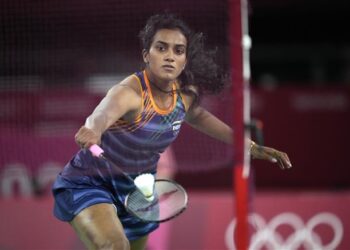 ടോക്കിയോ 2020: പിവി സിന്ധുവിന് വെങ്കലം ഒളിമ്പിക്സിൽ  രണ്ട് മെഡലുകൾ നേടുന്ന രാജ്യത്തിൻറെ ചരിത്രവനിതയായി പി വി സിന്ധു