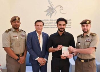 ടോവിനോയ്ക്ക് യു എ ഇ ഗോൾഡൻ വിസ ലഭിച്ചു ഈ മനോഹരമായ രാഷ്ട്രവുമായി അവിസ്മരണീയമായ ഒരു സഹവാസം പ്രതീക്ഷിക്കുന്നുവെന്ന് ടോവിനോ