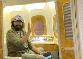 ​യു.എ.ഇ സർക്കാരിന്റെ ഗോൾഡൻ വിസ സ്വീകരിക്കുന്നതിനായി മലയാളത്തിന്റെ പ്രിയപ്പെട്ട മമ്മുക്ക ദുബായിലെത്തി