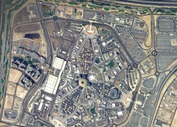 എക്സ്പോ 2020 ദുബായ്: ബഹിരാകാശത്ത് നിന്നുള്ള അതിശയകരമായ ഫോട്ടോ ലോകത്തെ സ്വീകരിക്കാൻ ദുബായ് ഒരുങ്ങി കഴിഞ്ഞിരിക്കുന്നു