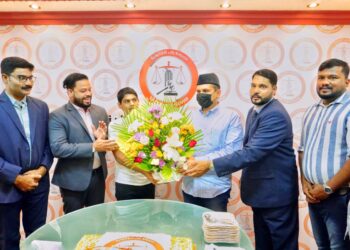 സയ്യിദ് മുനവ്വറലി ശിഹാബ് തങ്ങൾക്ക് സ്വീകരണം നൽകി