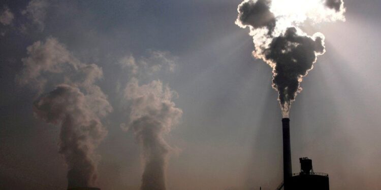 കാലാവസ്ഥ വ്യതിയാനം: ആശങ്ക നേരിടുന്ന 11 രാജ്യങ്ങളിൽ ഇന്ത്യയും