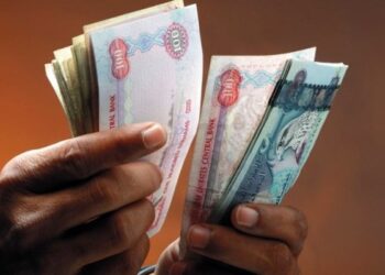 വിനിമയ നിരക്കിൽ യുഎഇ ദിർഹത്തിനെതിരെ രൂപ ദുർബലമായതോടെ പ്രവാസികൾക്കു നേട്ടം