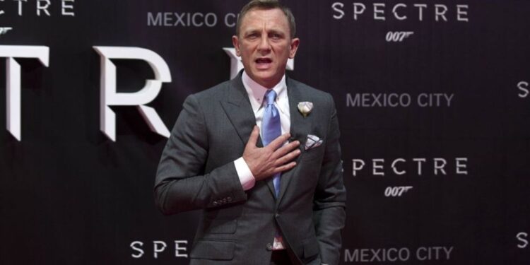 ഹോളിവുഡ് വാൽക്ക് ഓഫ് ഫെയിം : ഡാനിയേൽ ക്രെയിഗിന് സ്റ്റാർ നേട്ടം