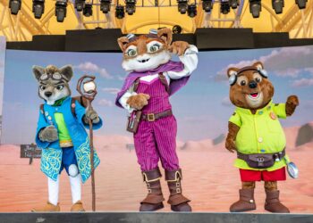 ദി വേണ്ടറേഴ്‌സ് ഗ്ലോബൽ വില്ലേജിൽ