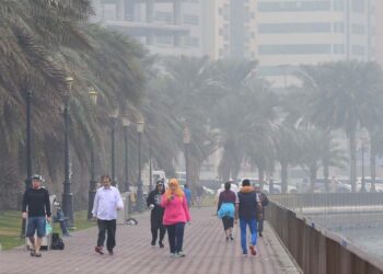 യു എ ഇയിൽ തണുപ്പ് കാലത്തിന്റെ മുന്നോടിയായി അസ്ഥിര കലാവസ്ഥ തുടരുന്നു