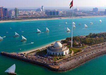 ലോകത്തിന്റെ ഏതു കോണിലിരുന്നും അബുദാബിയിൽ ബിസിനസ് ചെയ്യാവുന്ന ‘വെർച്വൽ ലൈസൻസ്’ പദ്ധതി ആരംഭിച്ചു