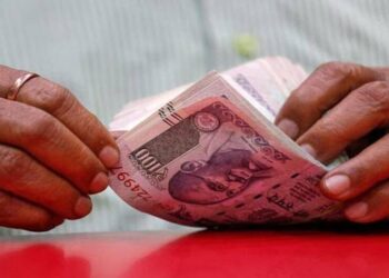 ഇന്ത്യൻ രൂപ നേട്ടത്തിൽ;  ഡോളറിനെതിരെ 75രൂപയ്ക്ക് താഴെ വ്യാപാരം