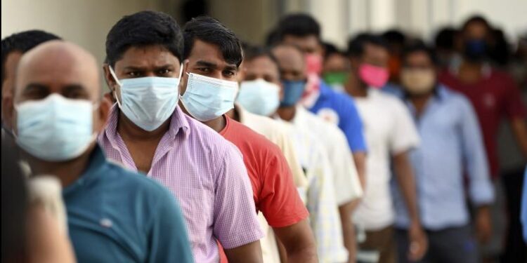 അടിയന്തര സാഹചര്യങ്ങളില്‍ പ്രവാസികള്‍ക്ക് പിസിആര്‍ സര്‍ട്ടിഫിക്കറ്റ് ഇല്ലാതെ നാട്ടിലേക്ക് യാത്ര ചെയ്യാനുള്ള ഇളവ് റദ്ദു ചെയ്ത് ഉത്തരവ് പിന്‍വലിക്കണമെന്ന ആവശ്യം ശകത്മാക്കി പ്രവാസ ലോകം