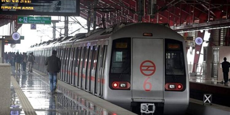 യാത്ര ചെയ്യാൻ ഇനി മെട്രോ കാർഡ് ആവശ്യമില്ല എന്ന് ഡിഎംആർസി