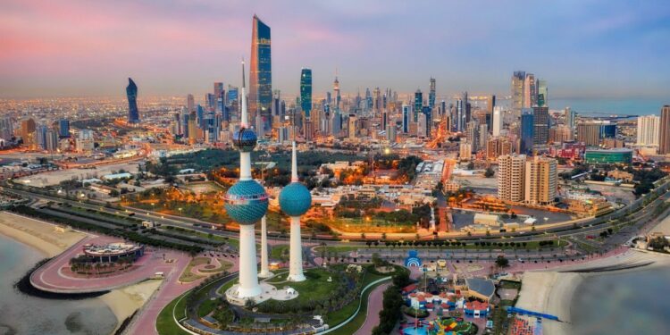 കുവൈത്തില്‍ കൊവിഡ് രോഗ വ്യാപനം കുറഞ്ഞതോടെ കൂടുതല്‍ നിയന്ത്രണങ്ങള്‍ നീക്കുന്നു