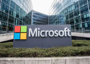 ആപ്പിളിനെ മറികടന്നു മൈക്രോസോഫ്റ്റ് ഏറ്റവും മൂല്യമേറിയ കമ്പനിയായി മാറുന്നു