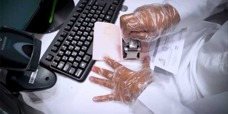 യുഎഇയിലേക്ക് ചികിത്സാർഥം വരുന്നവർക്കായി നാല് തരം വീസകൾ ലഭ്യമാക്കുന്നുണ്ടെന്ന് അധികൃതർ അറിയിച്ചു