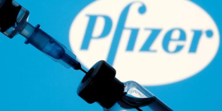 ദുബൈയില് ഫൈസര് വാക്സിന്റെ ബൂസ്റ്റര് ഡോസ് യോഗ്യത മൂന്ന് വിഭാഗങ്ങള്ക്ക് മാത്രമെന്ന് ദുബായ് ഹെൽത്ത് അതോറിറ്റി