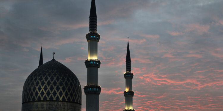 യുഎഇയിലെ പള്ളികളില്‍ മഴയ്‍ക്ക് വേണ്ടിയുള്ള പ്രത്യേക പ്രാര്‍ത്ഥന നടക്കും