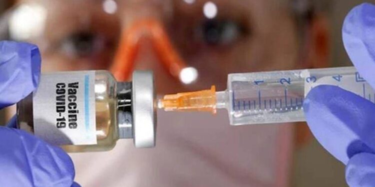 കുവൈത്തില്‍ കോവിഡ് വാക്‌സിനേഷന്‍ ബൂസ്റ്റര്‍ ഡോസ് (മൂന്നാം ഡോസ്) ആരംഭിച്ചു