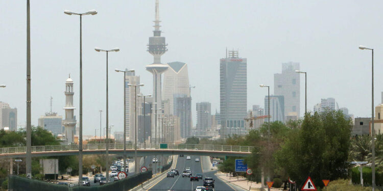 കുവൈറ്റിൽ താമസാനുമതി രേഖ നിയമം ലംഘിച്ചതിന് ഒരാഴ്ചക്കിടെ 426 പേരെ നാടുകടത്തി