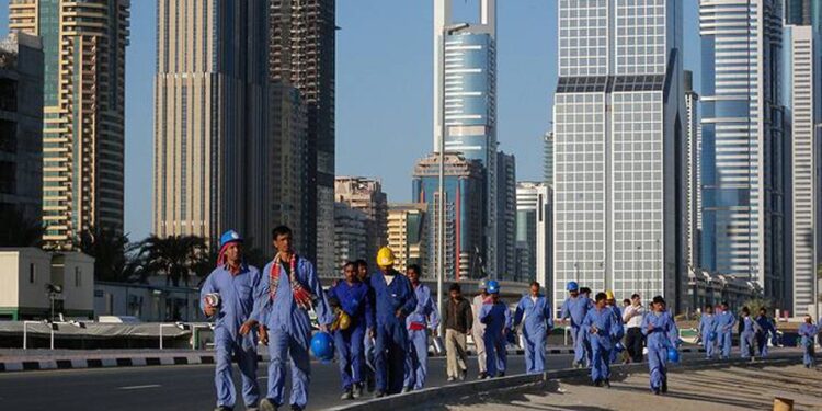 യു.എ.ഇ. പ്രഖ്യാപിച്ച പുതിയ തൊഴിൽനിയമം അടുത്തവർഷം ഫെബ്രുവരി രണ്ടുമുതൽ പ്രാബല്യത്തിലാകും.