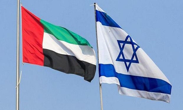 ഇസ്രയേല്‍ പ്രധാന മന്ത്രി നഫ്താലി ബെന്നറ്റ് യു.എ.ഇയിലെത്തി. യു.എ.ഇ. വിദേശകാര്യ അന്താരാഷ്ട്ര സഹകരണ മന്ത്രി ശൈഖ് അബ്ദുള്ള ബിന്‍ സായിദ് അല്‍ നഹ്യാന്‍ ഇസ്രായേല്‍ പ്രധാനമന്ത്രിയെ സ്വീകരിച്ചു.