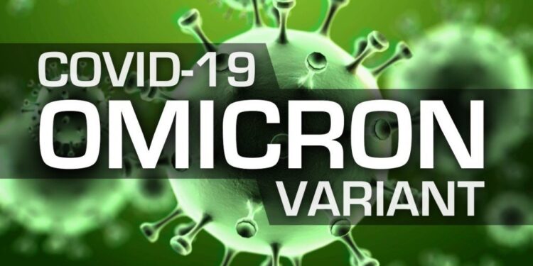 സംസ്ഥാനത്ത് ഒമിക്രോൺ സ്ഥിരീകരിച്ച സാഹചര്യത്തിൽ അതീവ ജാഗ്രത പാലിക്കണമെന്നും വിമാനത്താവള ങ്ങളിൽ കർശന നിരീക്ഷണം തുടരുമെന്നും ആരോഗ്യ വകുപ്പ് അറിയിച്ചു