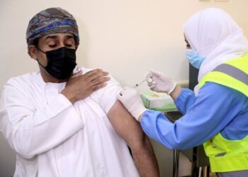 ഒമാനില് കൊവിഡ് -19 വാക്സിന്റെ ബൂസ്റ്റര് ഡോസ് സ്വീകരിക്കുവാനുള്ള അഭ്യര്ത്ഥനയുമായി ഒമാന് ആരോഗ്യ മന്ത്രാലയം.