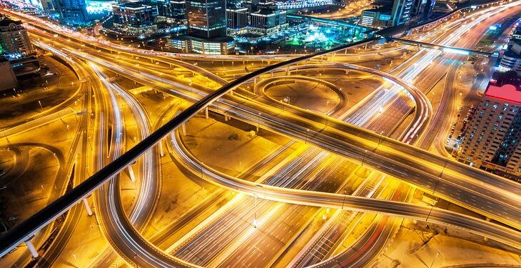 ദുബായിൽ പ്രദേശങ്ങളുടെയും നിർമിതകളുടെയും മറ്റും ത്രിമാന ചിത്രങ്ങൾ കൃത്യമായി നിർമിക്കാൻ സാധിക്കുന്ന പ്ലൂറ വ്യൂ സംവിധാനം ദുബായ്മുനിസിപ്പാലിറ്റിസ്വന്തമാക്കി.