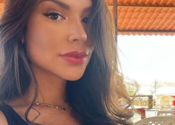 മുൻ മിസ് ബ്രസീൽ ഗ്ലെയ്സി കോറിയ  ടോൺസിൽ ശസ്ത്രക്രിയക്കിടെ അന്തരിച്ചു.