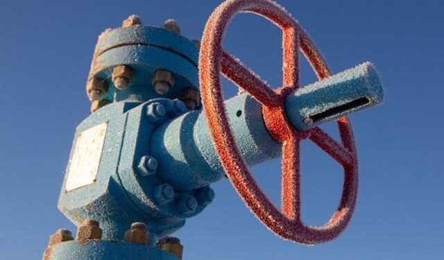 റഷ്യയിൽ നിന്നുള്ള ക്രൂഡ് ഓയിൽ ഇറക്കുമതിക്ക് യുഎഇ ദിർഹത്തിൽ ഇന്ത്യ പണമിടപാട് നടത്തിയതായി  റോയിട്ടേഴ്സ് റിപ്പോർട്ട്.