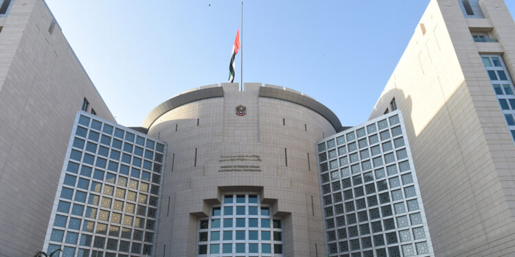 യു എ ഇയിൽ സർട്ടിഫിക്കറ്റ് സാക്ഷ്യപ്പെടുത്തലുകളുമായി ബന്ധപ്പെട്ട് പണം അപഹരിക്കുന്ന സംഘത്തെക്കുറിച്ച് മുന്നറിയിപ്പുമായി യു.എ.ഇ. വിദേശകാര്യ അന്താരാഷ്ട്ര സഹകരണ മന്ത്രാലയം