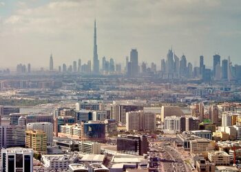 യു.എ.ഇയിൽ സുസ്ഥിര സാമ്പത്തിക വികസനം എന്ന ലക്ഷ്യം കൈവരിക്കുന്നതിനുവേണ്ടിയുള്ള നടപടികളുടെ ഭാഗമായി നാലു മേഖലകൾ കേന്ദ്രീകരിച്ചുള്ള 22 നയങ്ങൾക്ക്  അംഗീകാരം നൽകി.