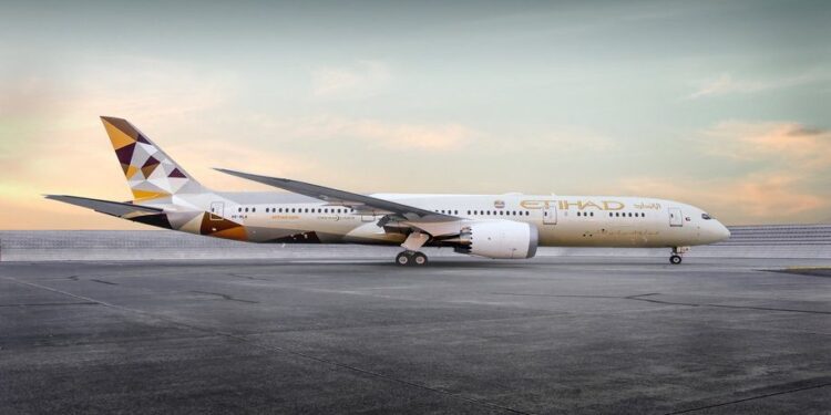 അബുദാബിയും ലണ്ടനും തമ്മിലുള്ള വിമാനങ്ങൾ ഷെഡ്യൂൾ ചെയ്തതുപോലെ പ്രവർത്തിക്കുന്നത് തുടരുകയാണെന്ന് എത്തിഹാദ്.