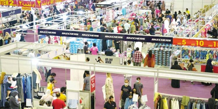 യു എ ഇ യിലെ വിവിധ എമിറേറ്റുകളിൽ പെരുന്നാൾ വിലക്കുറവ് ഒരാഴ്ചകൂടിതുടരും.