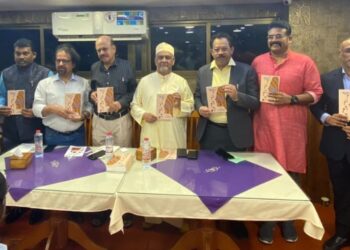 ഇസ്മയിൽ മേലടിയുടെ  ഇംഗ്ലീഷ്  കവിതാസമാഹാരത്തിന്റെ തമിഴ് വിവർത്തനമായ “പുലം പെയർ മണൽ തുകൽകൾ” പ്രകാശനം ചെയ്തു.