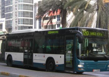 അബുദാബിയിൽ   എക്സ്പ്രസ് ബസ് സർവീസുകളുടെ രണ്ടാംഘട്ടത്തിന് തുടക്കമായി.